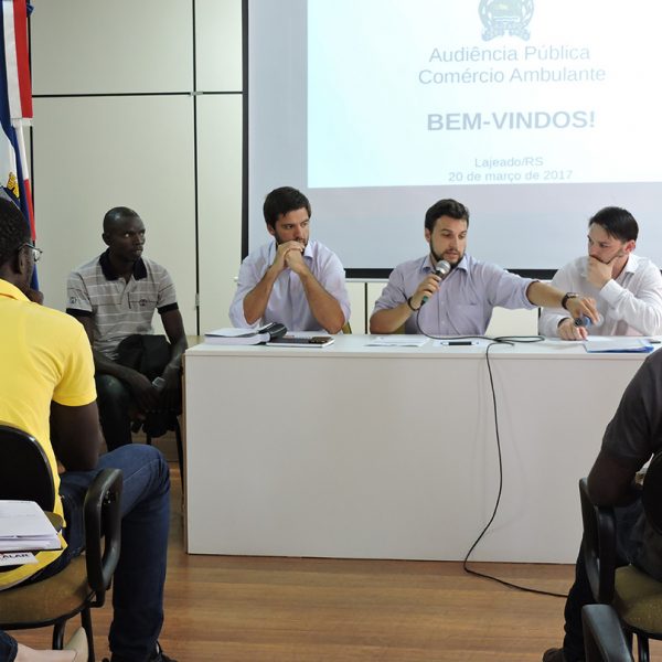 Governo promete mais rigor contra comércio ambulante