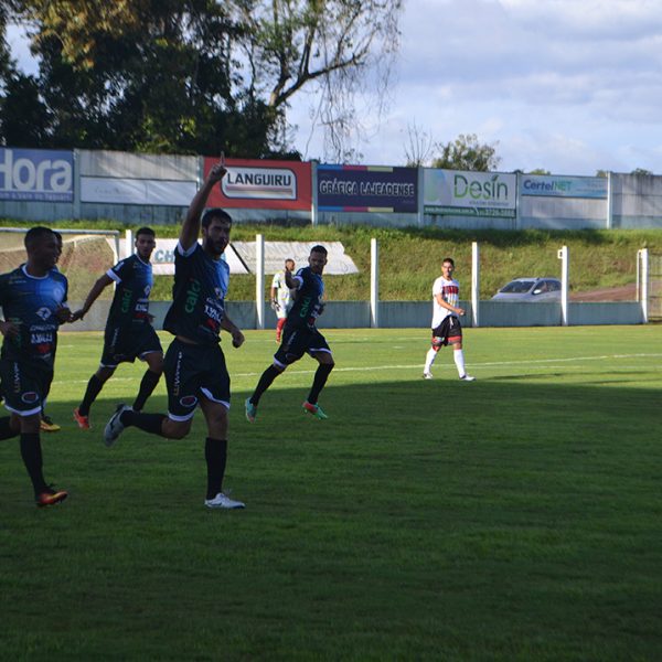 Lajeadense recebe  o lanterna no domingo