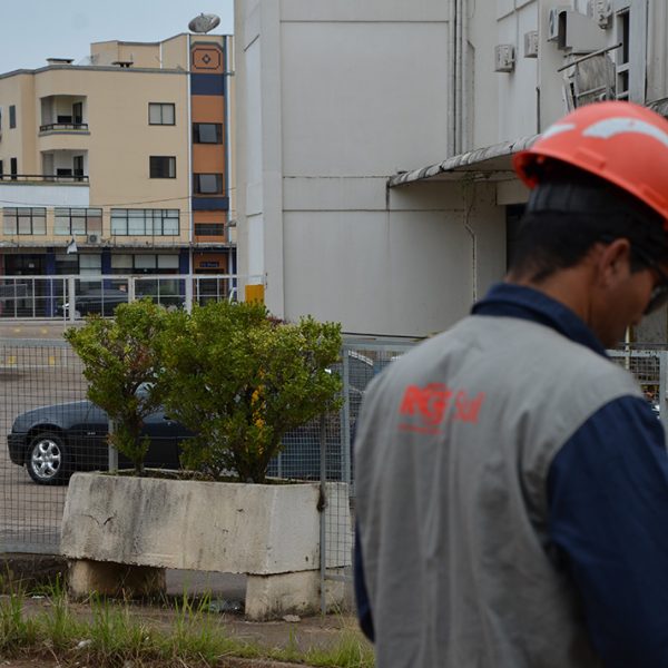 RGE religa energia elétrica no shopping