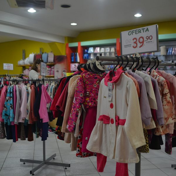 Custo elevado dos chocolates faz consumidor optar por roupas