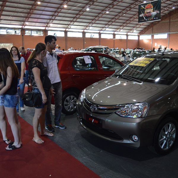 Duelo de Gigantes oferece descontos de até R$ 7 mil