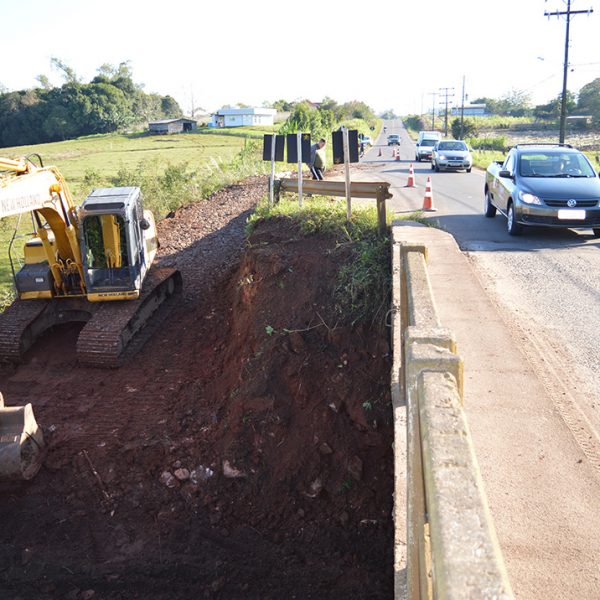 Município prepara base para ponte na ERS-413