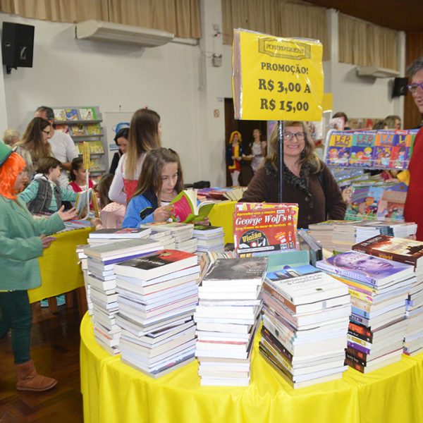 Festival une cultura, arte e literatura