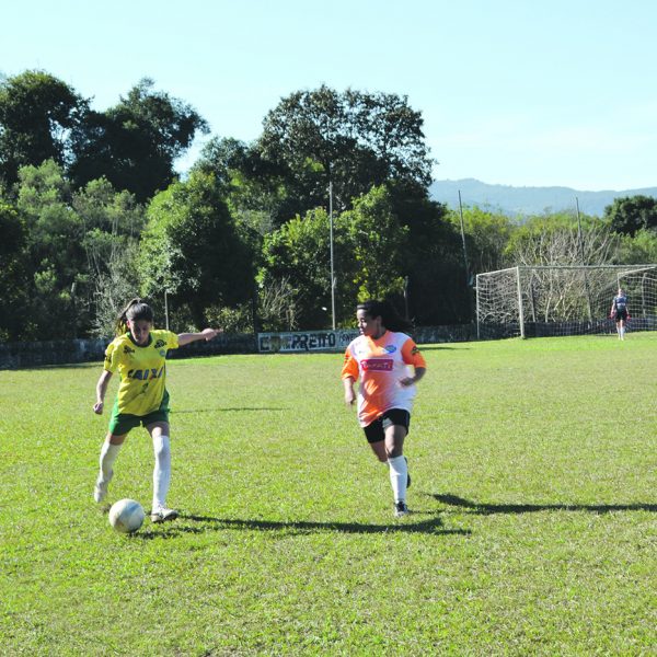 Seis times disputam a Taça Encantado no fim de semana