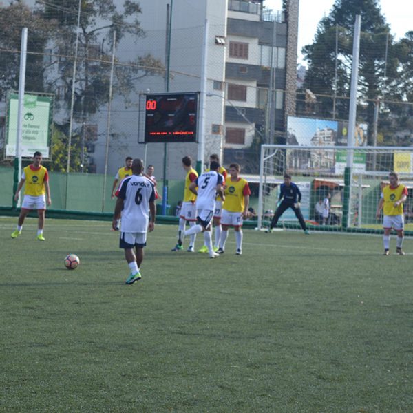 Informe Comercial Clube Tiro e Caça