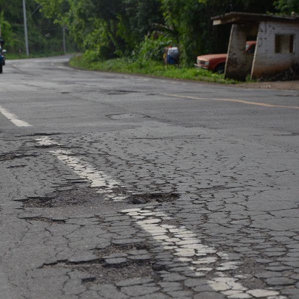 Av. Beira Rio carece de melhorias no asfalto