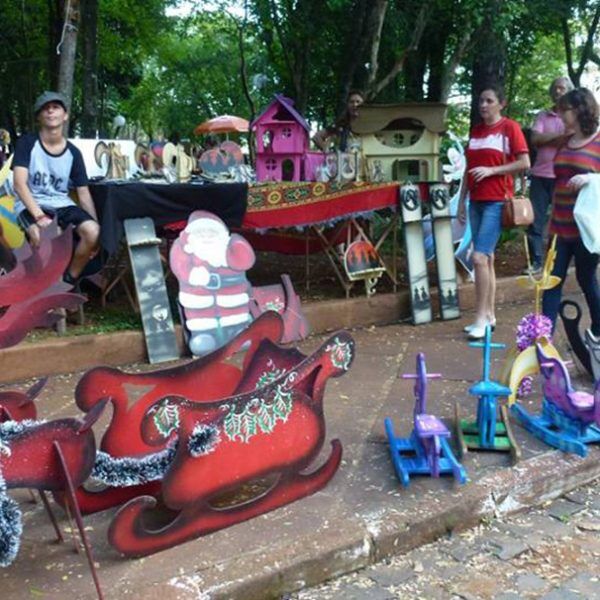 Arte na Praça ocorre neste domingo