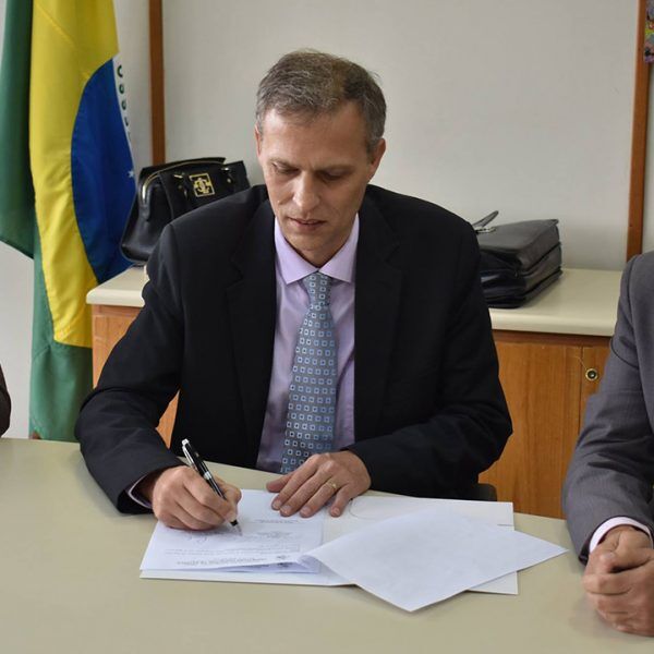 Município assina concessão de prédio para a 16ª CRS