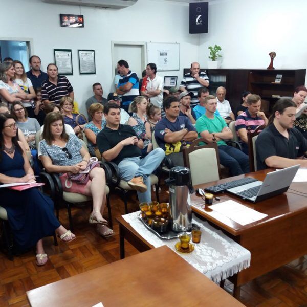 Lei muda vínculo de servidores
