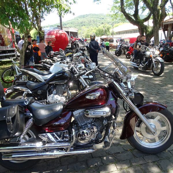 Evento reúne apaixonados por moto de todo o estado
