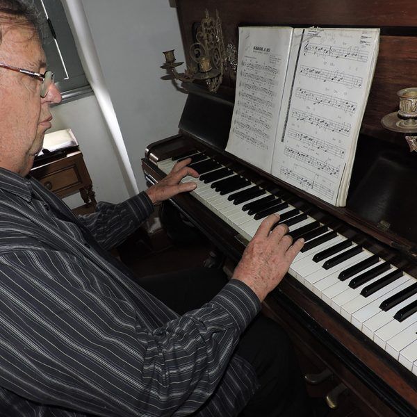 Piano de ex-presidente eterniza aprendizado