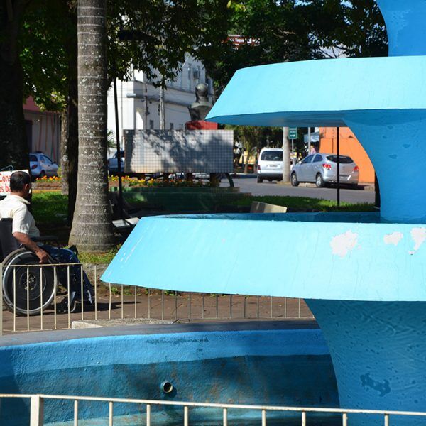 Chafariz da praça é reformado após quase dois anos