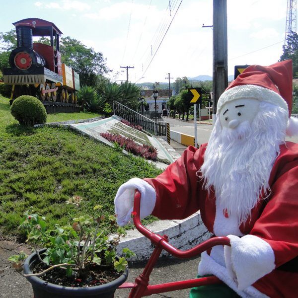 Passeio ciclístico abre programação de Natal