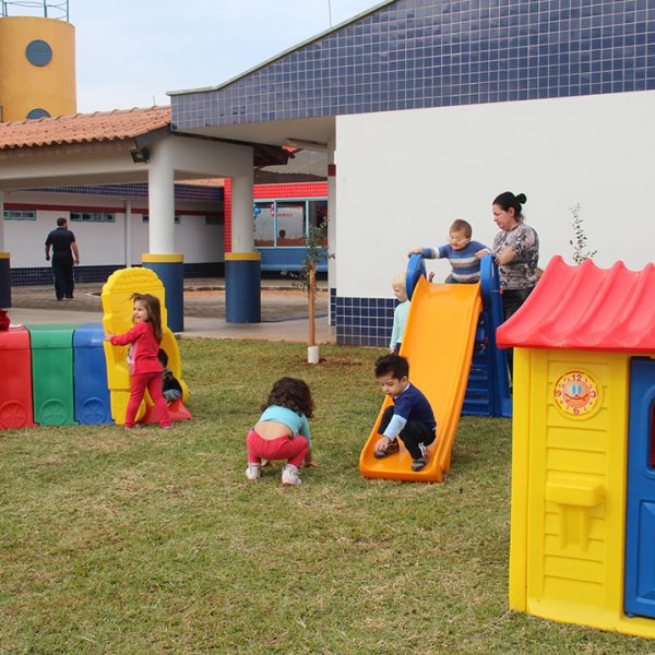 Cidades somam déficit de 1,3 mil na Educação Infantil