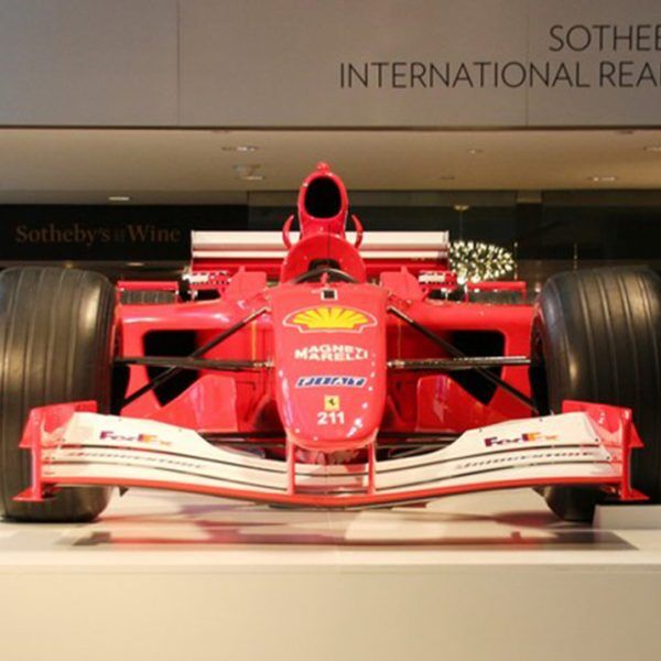 Ferrari de Schumacher é vendida por R$ 24,6 milhões
