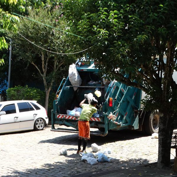 Encantado tem novo cronograma de coleta de lixo