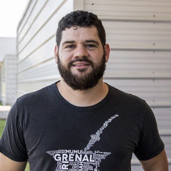 “Há muita informação na academia”