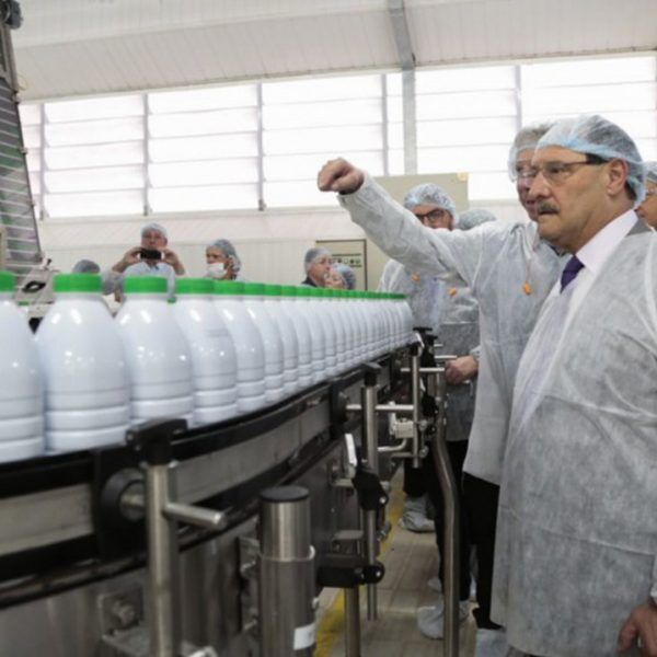 Sartori visita Lactalis e Vale aguarda reunião