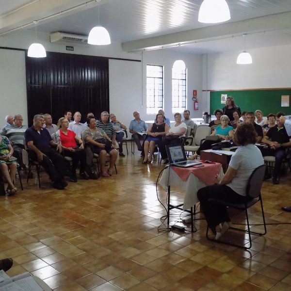Selo e monumento aos corais marcam evento