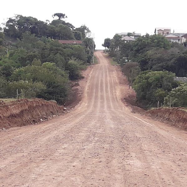 Moradores esperam pavimentação de rua