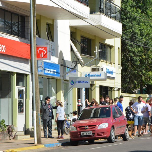 Município aguarda decisão da Justiça para cobrar bancos