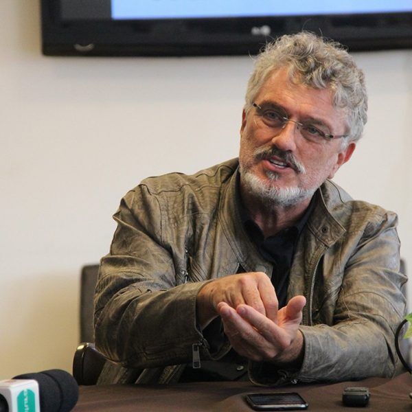 “Não existe profissão ou atividade sem o professor”