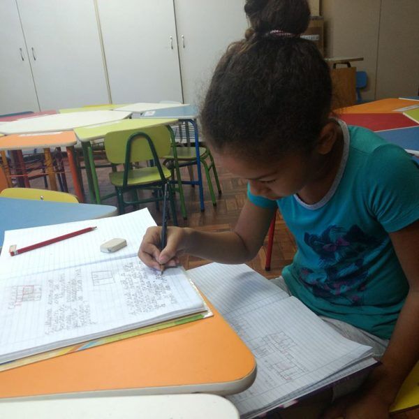 Governo estreia turno integral nas escolas