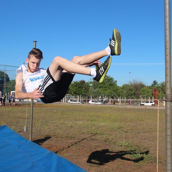 Atletismo abre a temporada dos jogos escolares