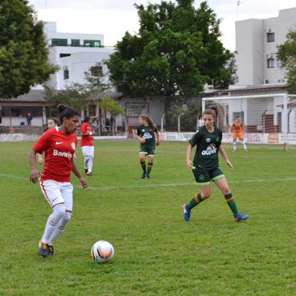 Mulheres no gramado