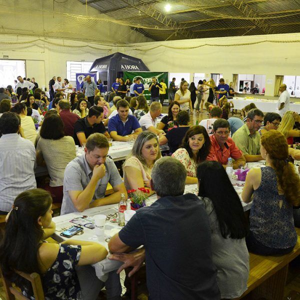 Almoço integra moradores e reforça importância da vida em comunidade
