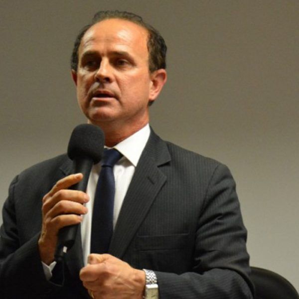 Rafael Mallmann perde por 10 votos