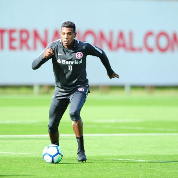 Colorado em campo só na segunda-feira