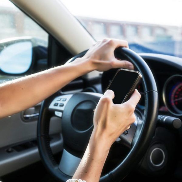 Não use o celular ao volante