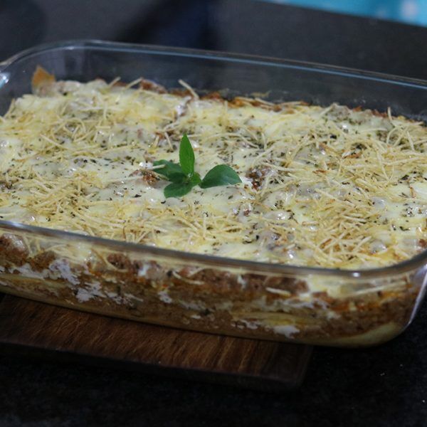Lasanha com massa de panqueca da Catia