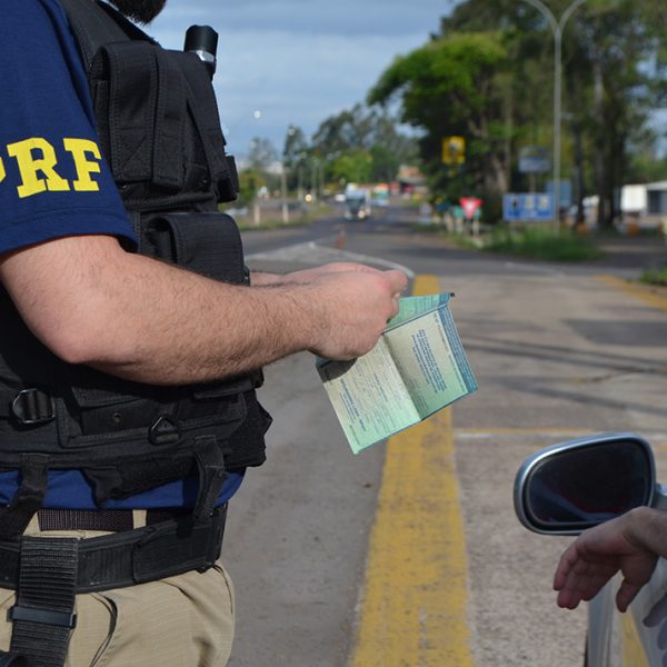 Multas de trânsito podem ser pagas com 40% de desconto no Estado