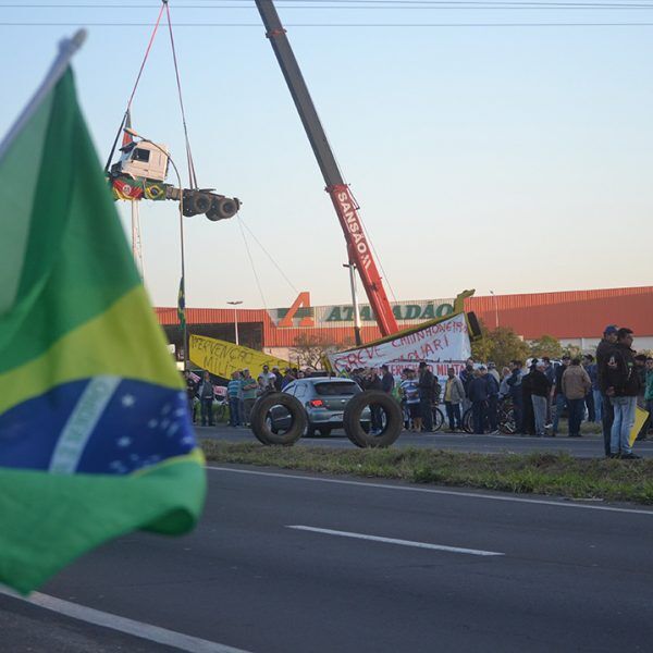 7 notícias: Bolsonaro apela para que caminhoneiros não façam greve