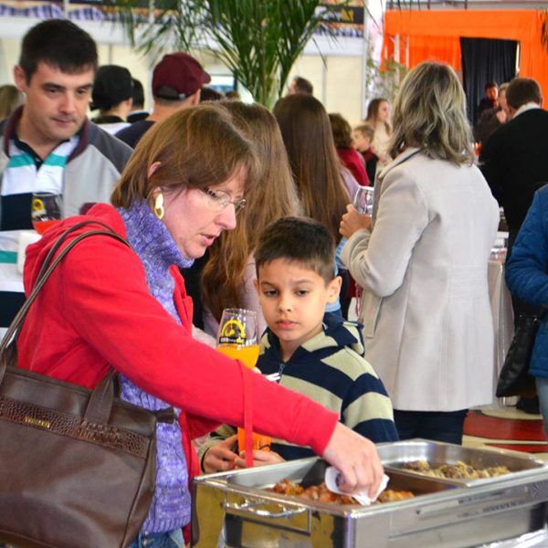 Evento destaca força do setor avícola em Teutônia