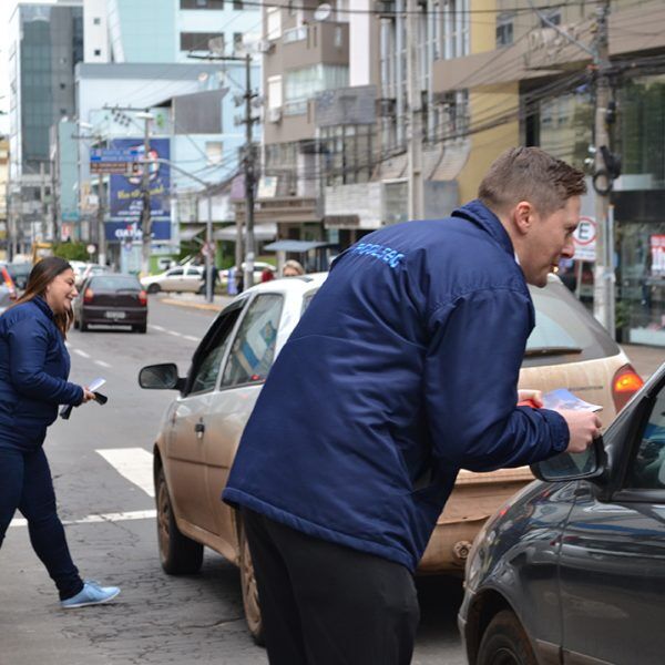 Poolseg faz blitz no centro de Lajeado