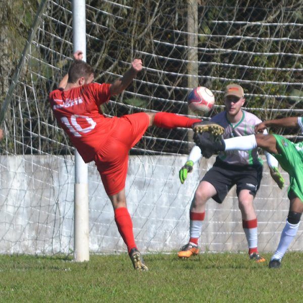 Classificação, gols e visitantes ingratos