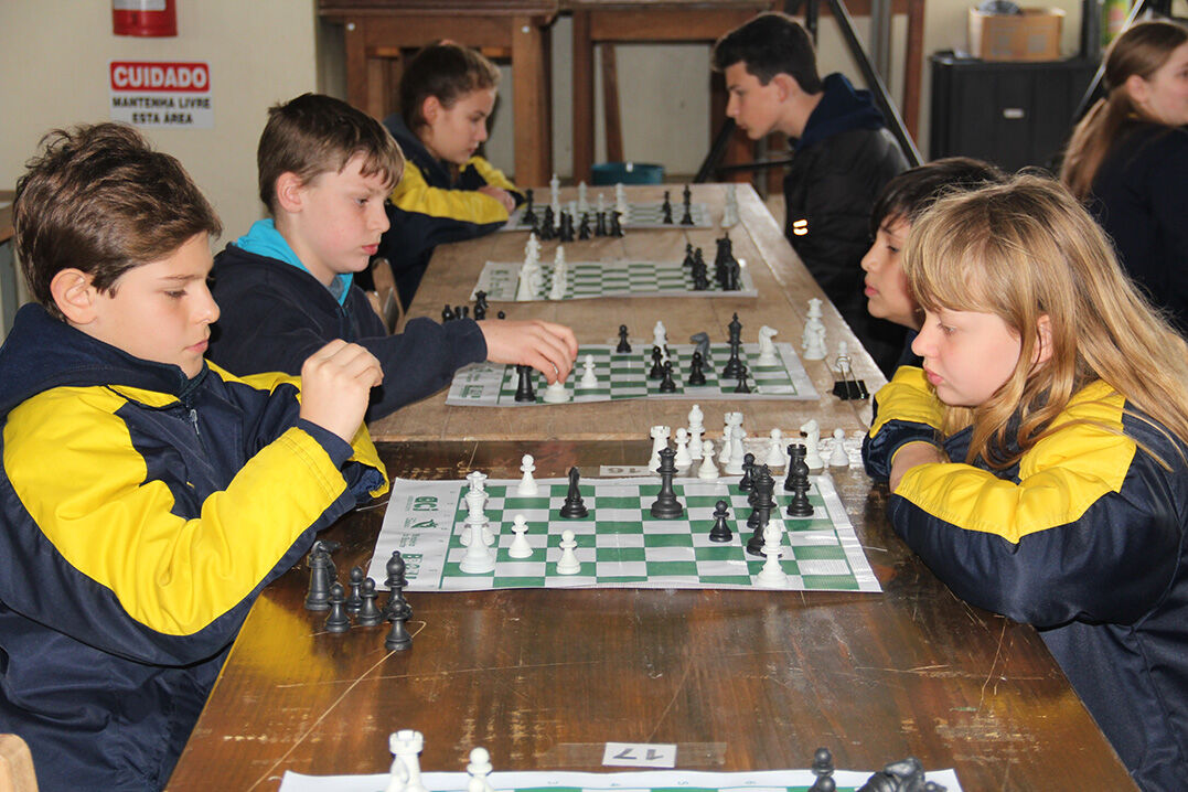 Xeque-mate! Torneio de Xadrez reúne crianças e adultos em Sorocaba