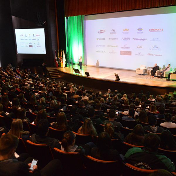 Encontro inspira jovens empresários