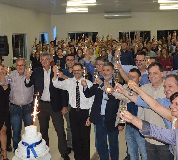 Um brinde à Aci-E e ao futuro