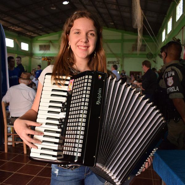 “Fiz muitos amigos com a música”