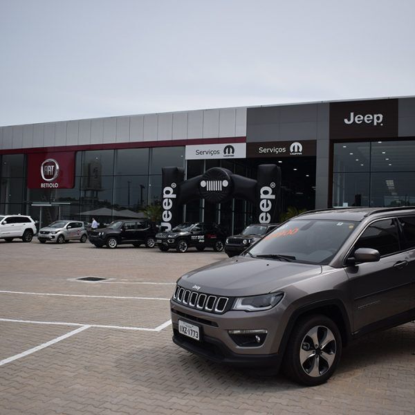 Betiolo Jeep inaugura concessionária em Lajeado