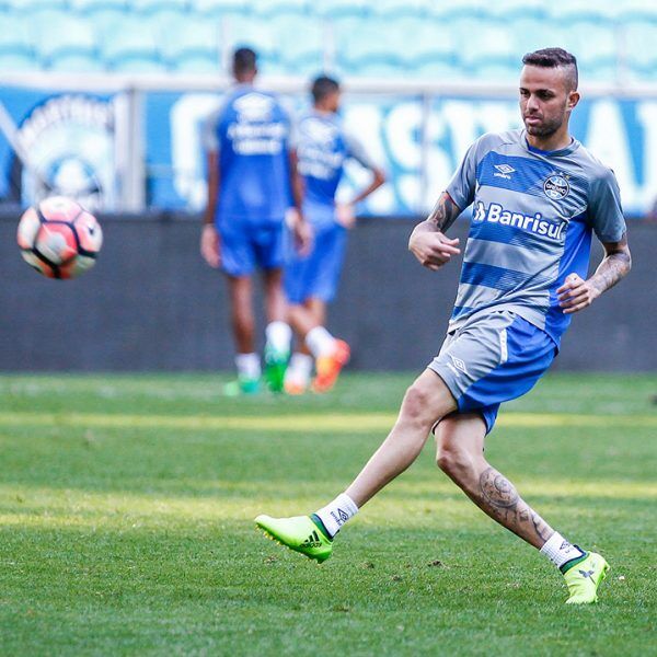 Atacante Luan voltará apenas em 2019