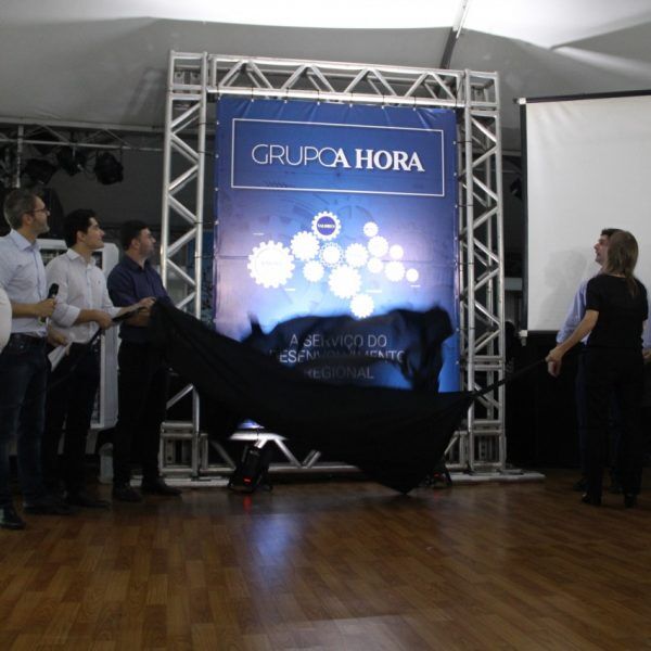 A Hora oficializa conceito de grupo e lança revistas