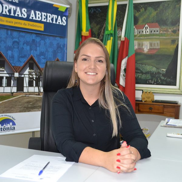 Keetlen Link é a primeira mulher a assumir como prefeita de Teutônia