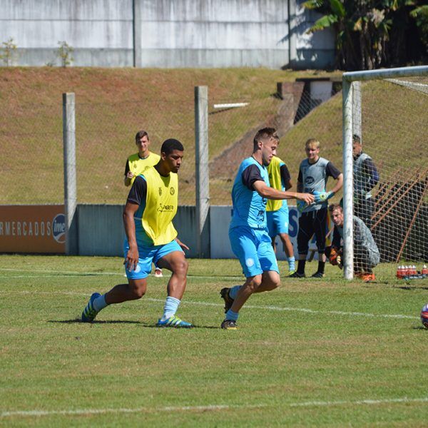 Jogo chave para  o Lajeadense