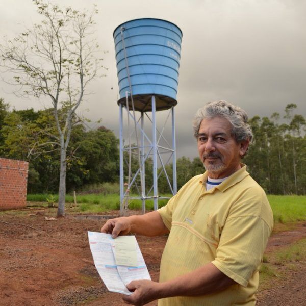 “É raro o fim de semana que não falta água”