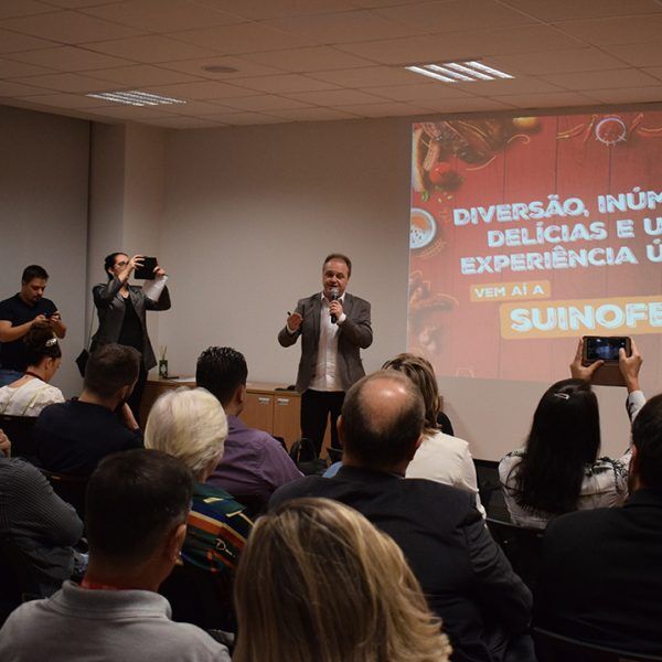 Primeiro dia terá debates sobre turismo e suinocultura